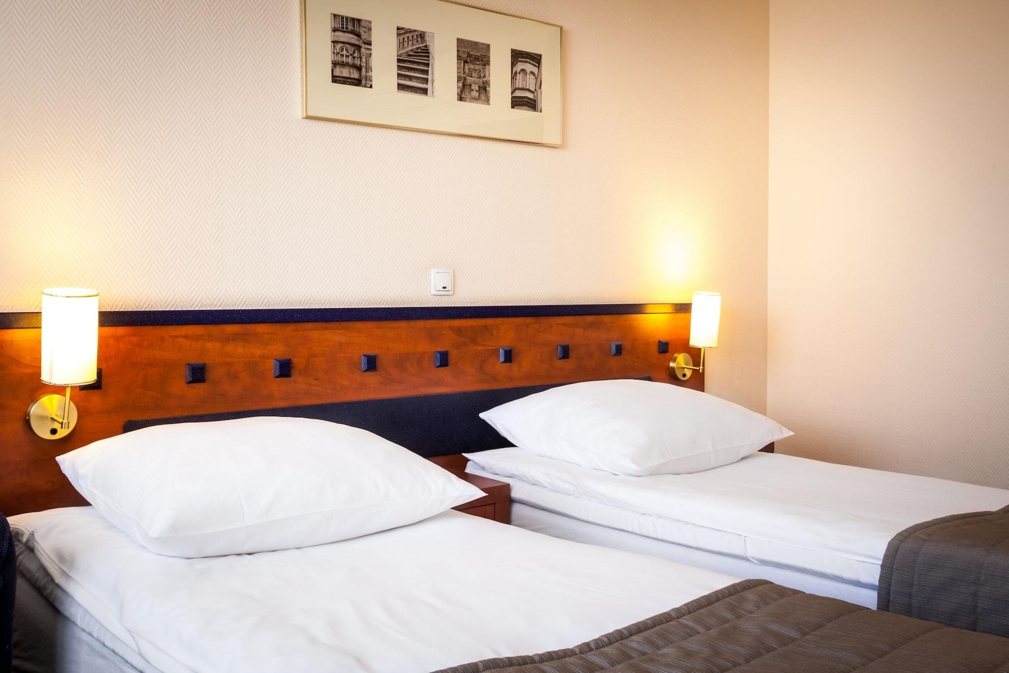 Qubus Hotel เลกนิตซา ภายนอก รูปภาพ