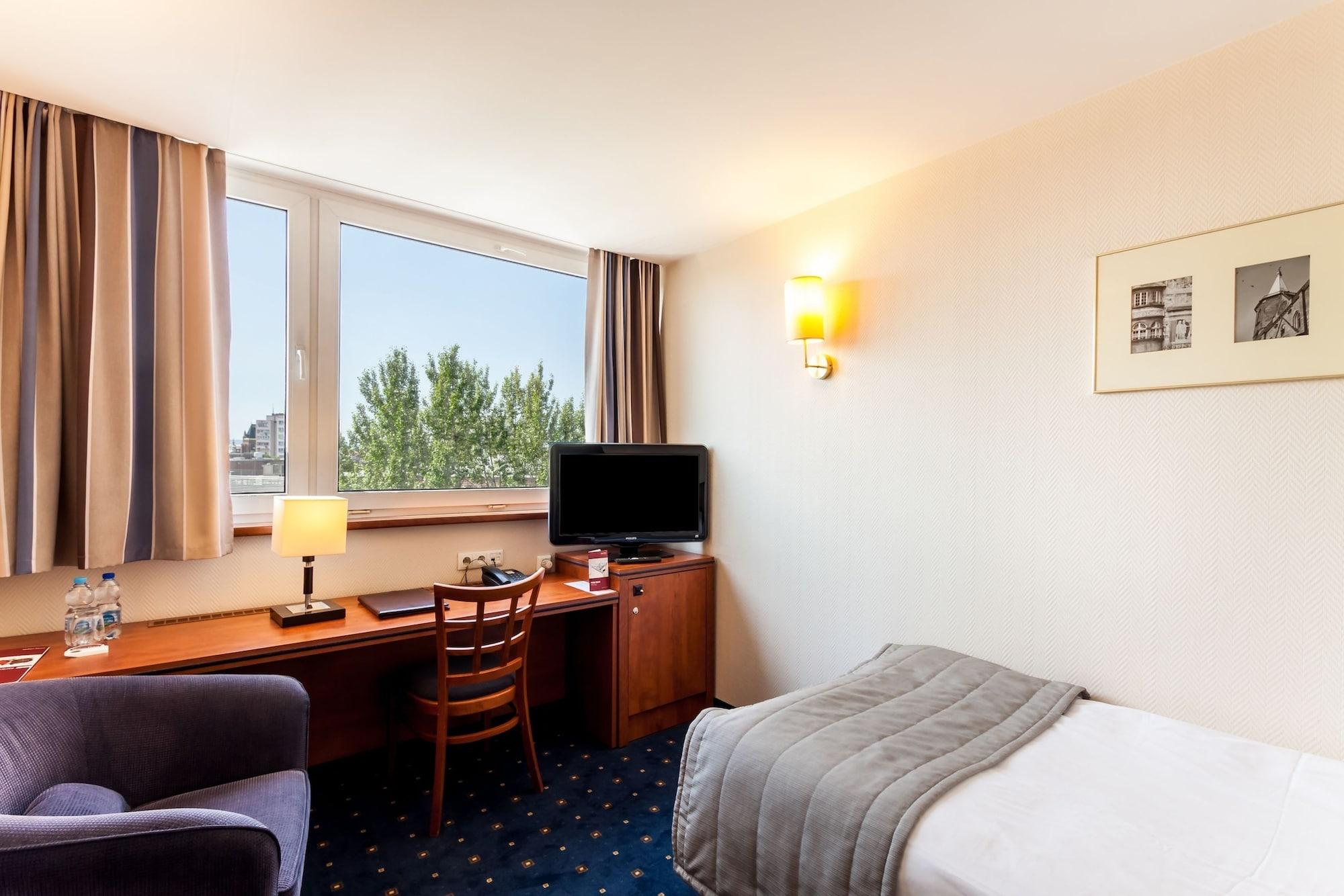 Qubus Hotel เลกนิตซา ภายนอก รูปภาพ